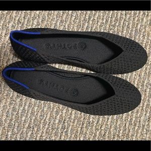 Black Rothy’s Ballet Flats
